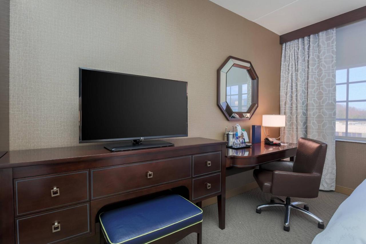 Sheraton Tarrytown Hotel Exterior foto